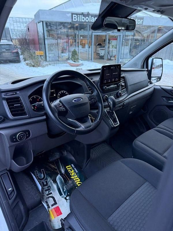 Begagnad Ford Tourneo Custom 131 HK (96 kW) 2021 Vit Van