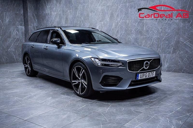 Grå Begagnad 2019 Volvo V90 R-Design Kombi | 289 800 kr (Marknadspris) - Bild 1/4