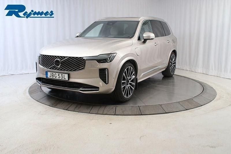 Ljusgrå Begagnad 2025 Volvo XC90 Ultra SUV | 959 900 kr - Bild 1/1