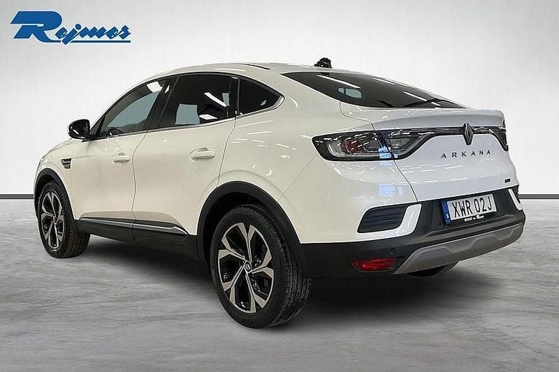 Begagnad Renault Arkana Techno 94 HK (69 kW) 2023 Vit glacier qxb SUV