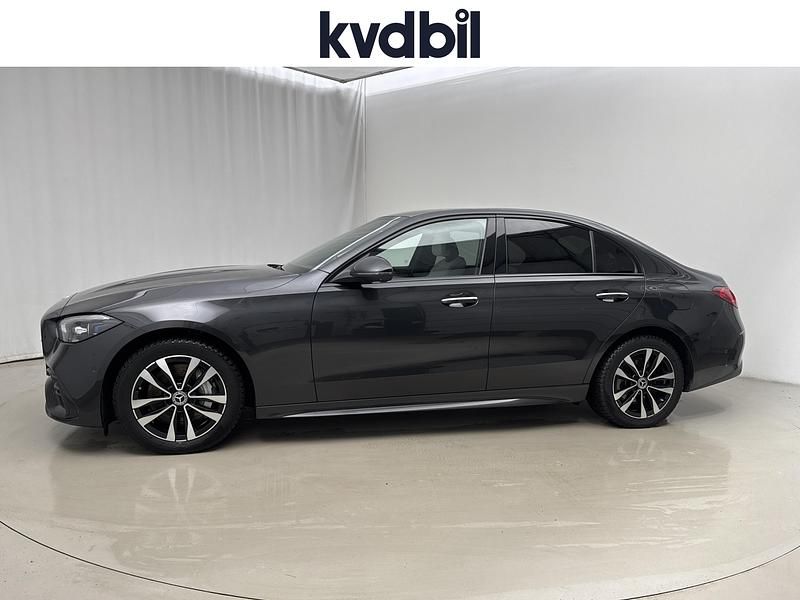 Begagnad Mercedes C300 Premium 333 HK (244 kW) 2023 Grå Sedan