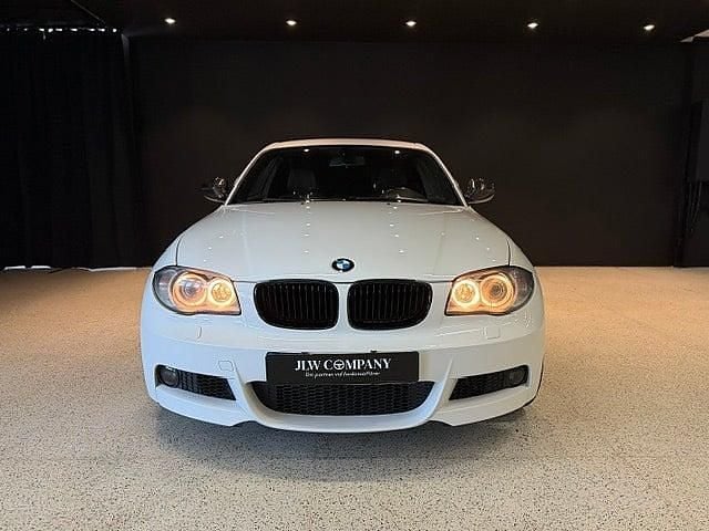 Begagnad BMW 118 M Sport 143 HK (105 kW) 2010 Vit Halvkombi