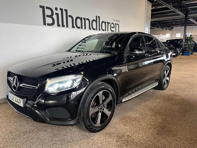 Svart Begagnad 2019 Mercedes GLC300 Sportkupé | 339 900 kr - Bild 1/4