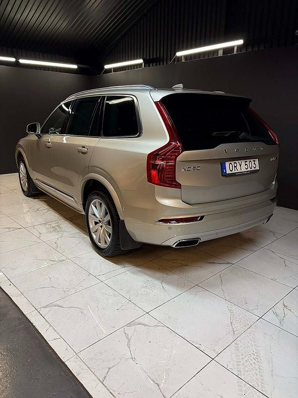 Begagnad Volvo XC90 Inscription 224 HK (164 kW) 2015 Ljusbrun SUV