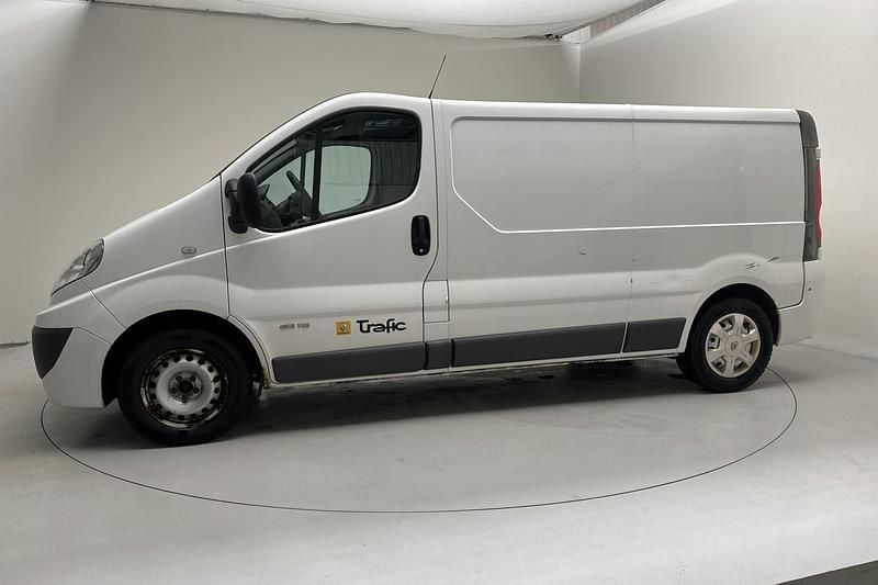 Begagnad Renault Trafic 115 HK (84 kW) 2013 Vit Minibuss