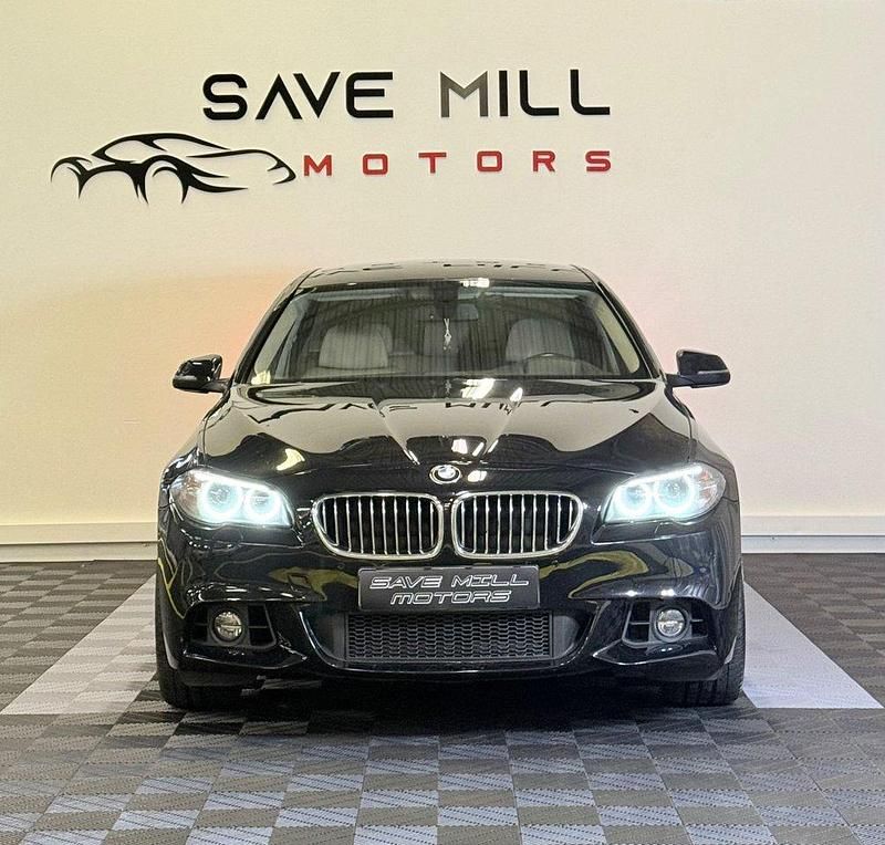 Svart Begagnad 2014 BMW 530 M Sport Sedan | 214 900 kr (Marknadspris) - Bild 1/4