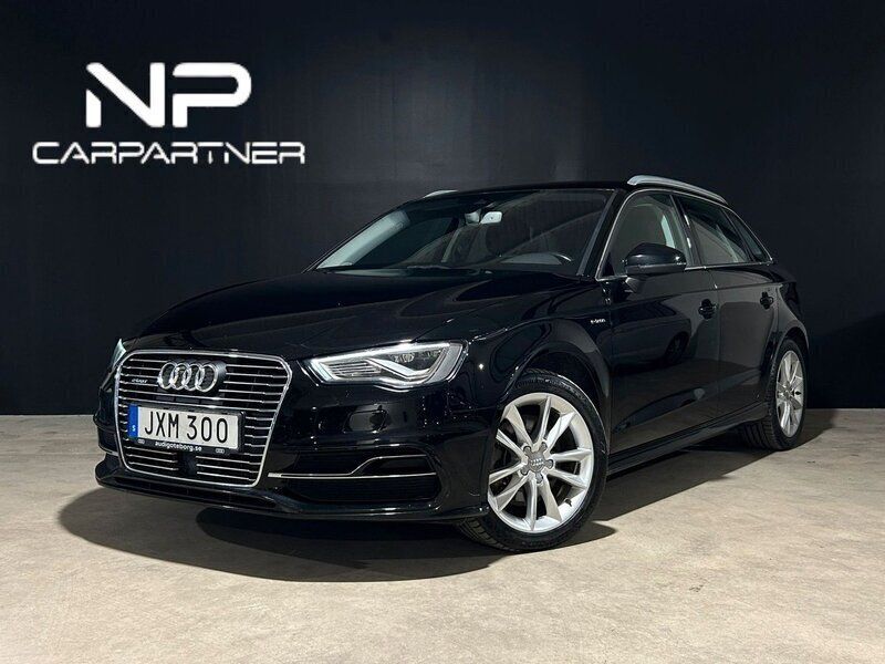 Svart Begagnad 2015 Audi A3 Sportback e-tron Ambition Sedan | 158 900 kr (Dyr) - Bild 1/4