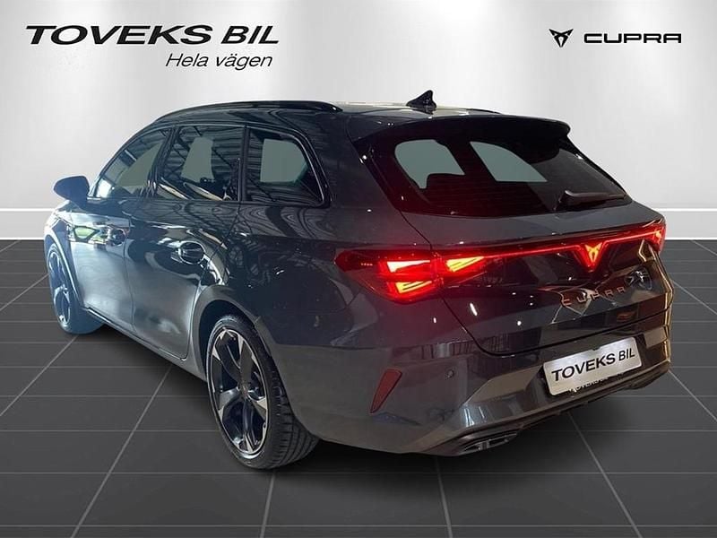 Ny Cupra Leon 2026 Blå
