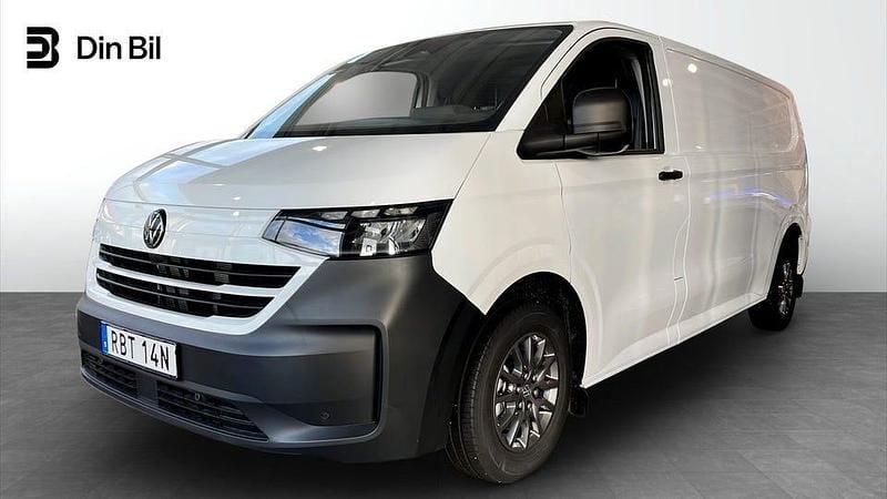 Vit Ny 2025 VW Transporter Van | 624 500 kr (Marknadspris) - Bild 1/4