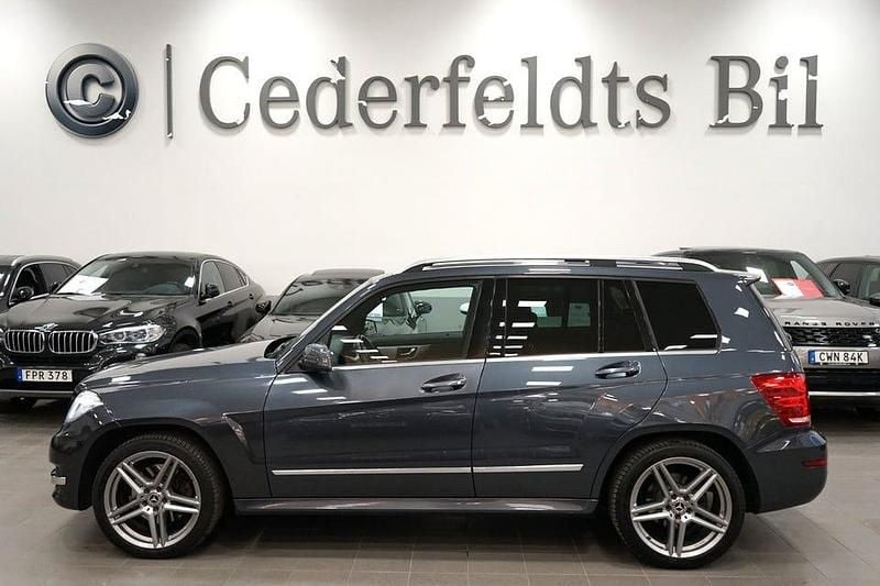 Mörkgrå (grå) Begagnad 2014 Mercedes GLK220 SUV | 189 900 kr (Lite dyr) - Bild 1/4