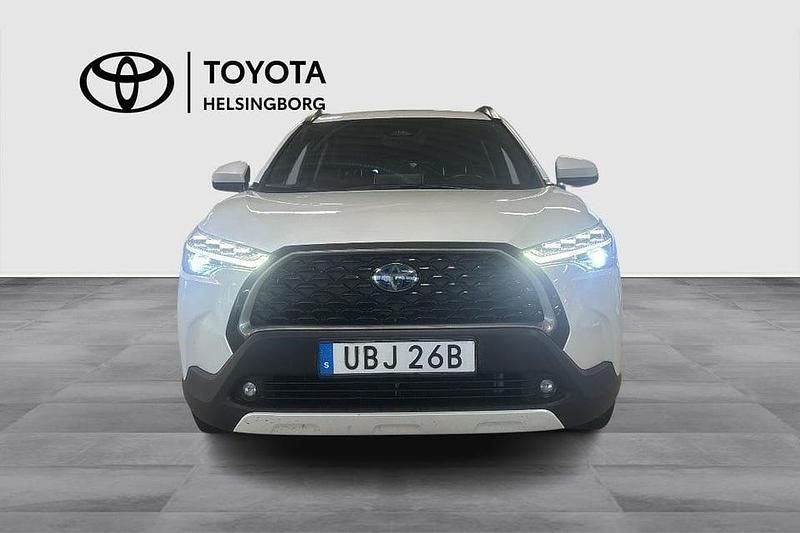 Begagnad Toyota Corolla Cross Style 200 HK (147 kW) 2022 Vit SUV