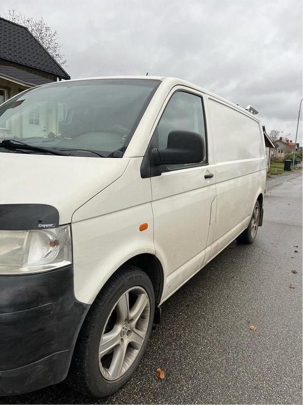 Vit Begagnad 2007 VW T5 Van | 45 000 kr (Superpris) - Bild 1/4