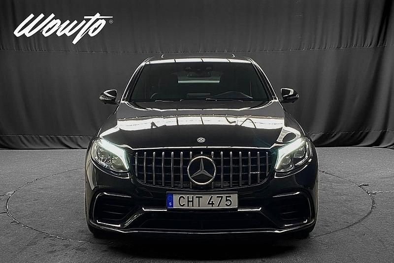 Begagnad Mercedes GLC63 AMG AMG 510 HK (375 kW) 2018 Obsidiansvart metallic Sportkupé