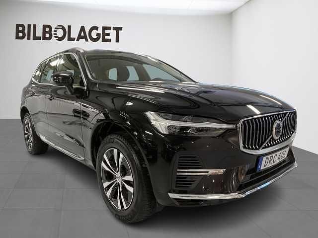 Begagnad Volvo XC60 Core 350 HK (257 kW) 2022 Svart SUV