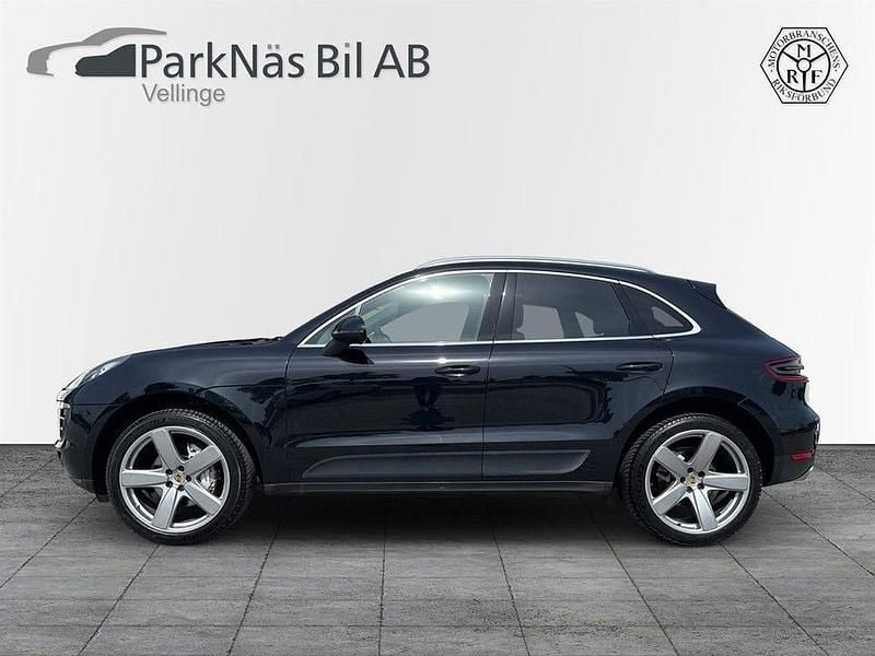 Svart Begagnad 2015 Porsche Macan S Chrono SUV | 319 900 kr (Marknadspris) - Bild 1/4