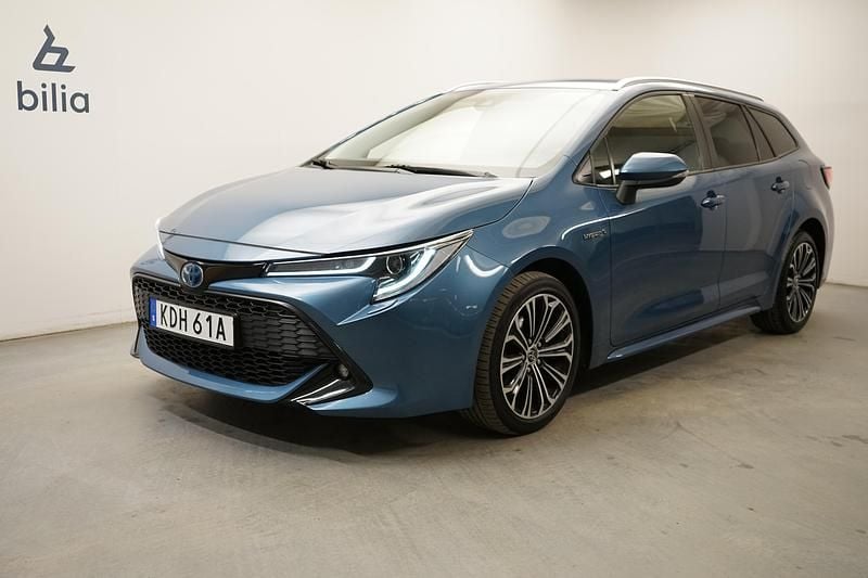 Begagnad Toyota Corolla 124 HK (91 kW) 2019 Blå Kombi
