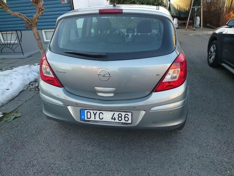 Begagnad Opel Corsa 85 HK (62 kW) 2012 Halvkombi