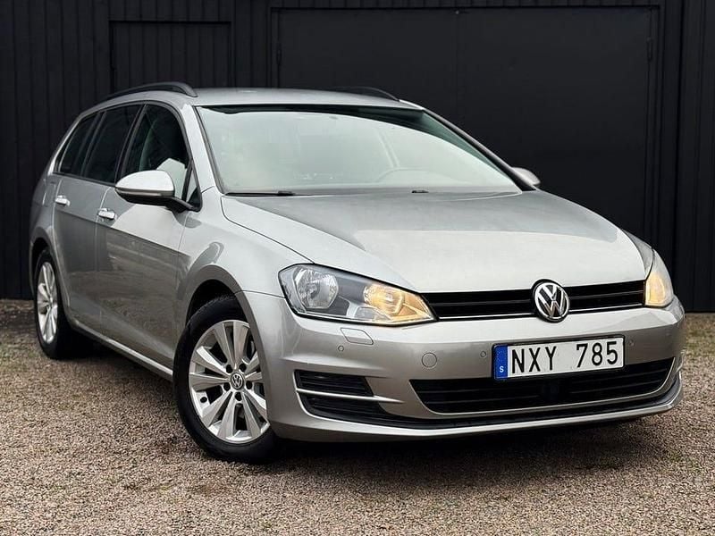 Begagnad VW Golf VII 105 HK (77 kW) 2013 Silver Kombi