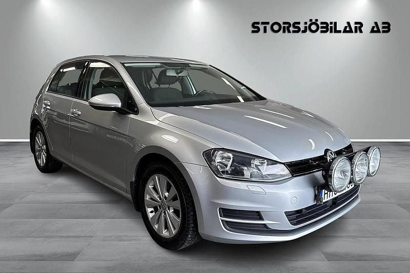 Begagnad VW Golf VII 105 HK (77 kW) 2013 Silver Halvkombi