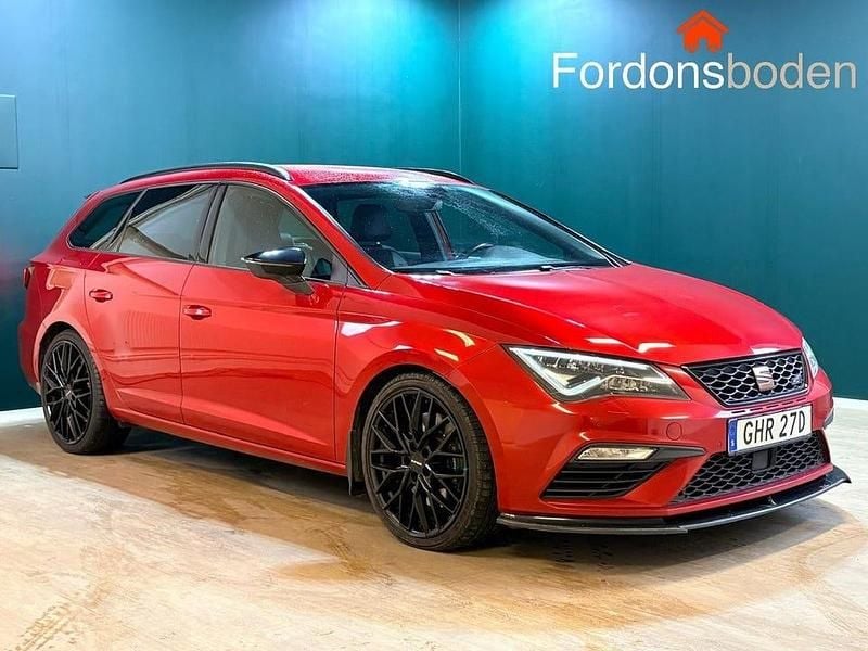 Begagnad Seat Leon ST 4Drive 301 HK (221 kW) 2018 Röd Kombi