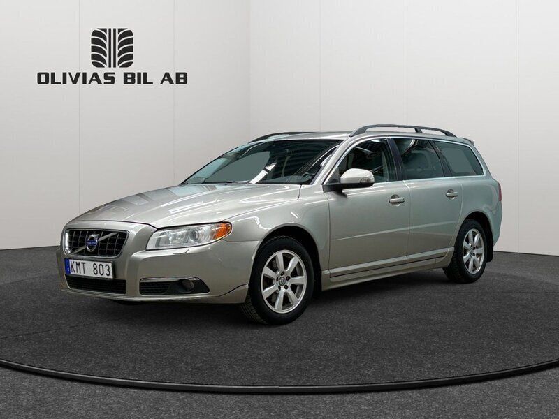 Ljusbrun (brun) Begagnad 2011 Volvo V70 Momentum Kombi | 54 400 kr (Bra pris) - Bild 1/4