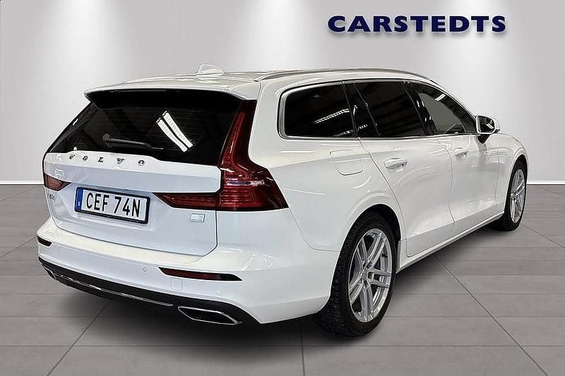 Begagnad Volvo V60 253 HK (186 kW) 2020 Vit Kombi