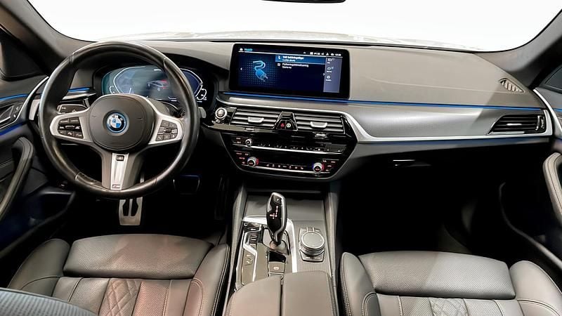 Begagnad BMW 530e M Sport 2022 Kombi