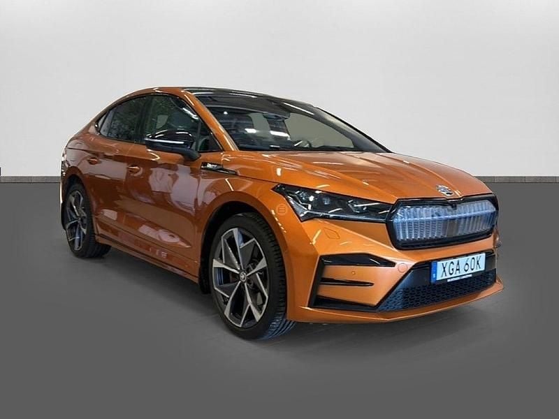 Begagnad Skoda Enyaq iV RS 250 kW (340 HK) 2022 Orange SUV