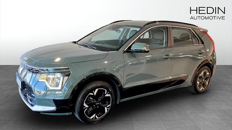 Grön (green) Begagnad 2022 Kia e-Niro 2 SUV | 319 900 kr (Dyr) - Bild 1/4