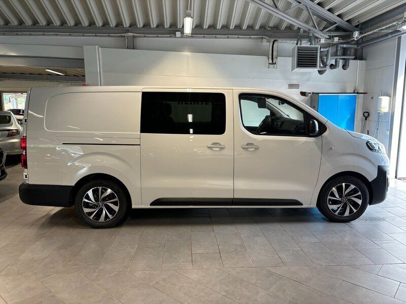 Begagnad Fiat e-Scudo L3 75 kWh 100 kW (136 HK) 2023 Vit Minibuss