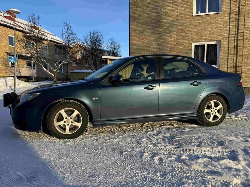Begagnad Saab 9-3 150 HK (110 kW) 2010 Fusion blå metallic