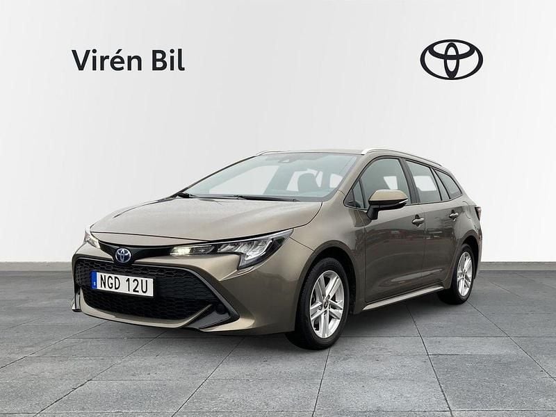 Grön Begagnad 2022 Toyota Corolla Kombi | 249 000 kr (Bra pris) - Bild 1/4
