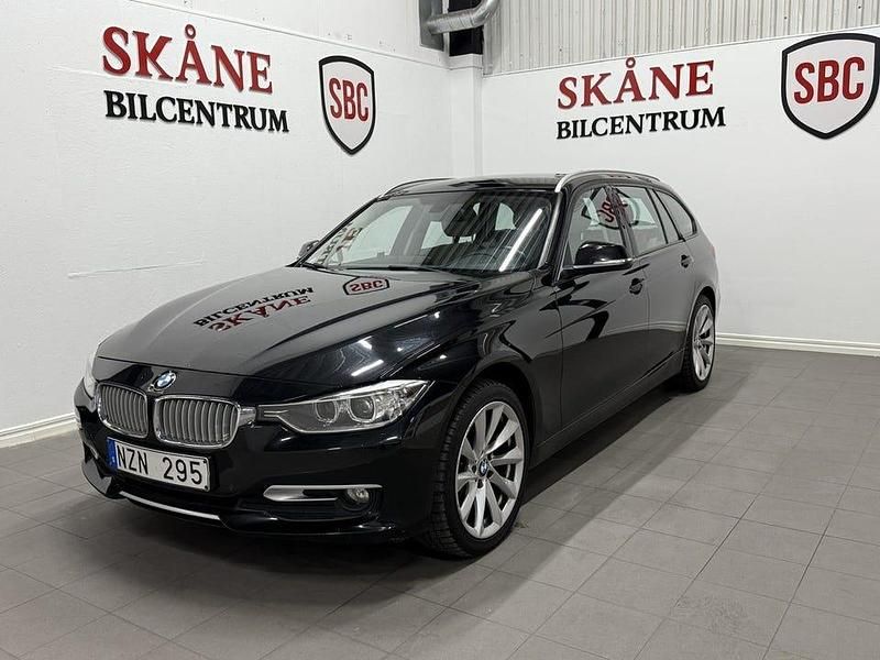 Svart Begagnad 2013 BMW 320 Kombi | 139 900 kr (Marknadspris) - Bild 1/4