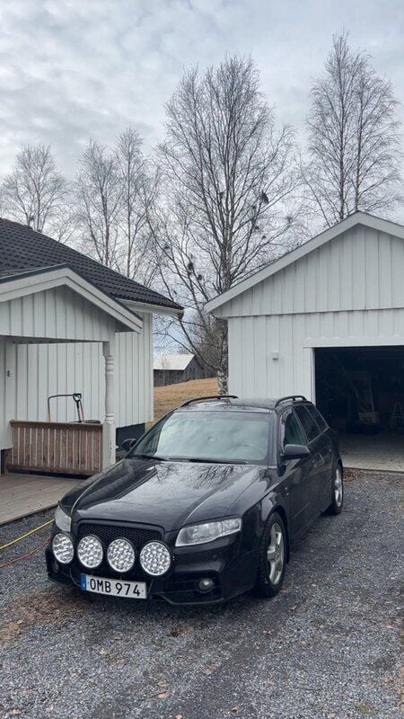 Svart Begagnad 2008 Audi A4 Black Edition Kombi | 50 000 kr (Bra pris) - Bild 1/4