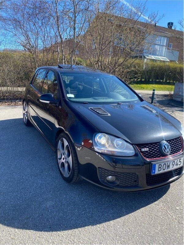 Svart Begagnad 2009 VW Golf VI GTI Halvkombi | 70 000 kr (Superpris) - Bild 1/4