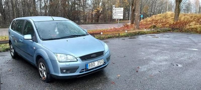 Begagnad 2007 Ford Focus Kombi | 10 000 kr (Bra pris) - Bild 1/4