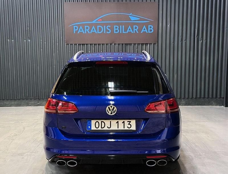 Begagnad VW Golf VII R 301 HK (221 kW) 2016 Blå Kombi