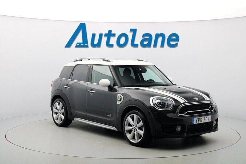 Grå Begagnad 2018 Mini Cooper Countryman Salt SUV | 209 900 kr (Marknadspris) - Bild 1/3