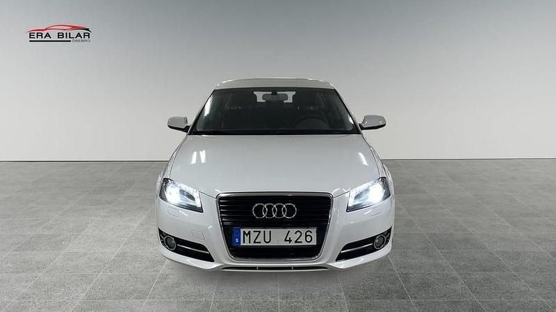 Begagnad Audi A3 140 HK (102 kW) 2012 Vit Halvkombi