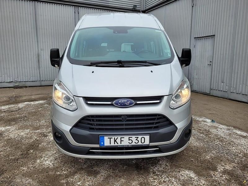 Begagnad Ford Transit Custom 131 HK (96 kW) 2017 Grå Kombi