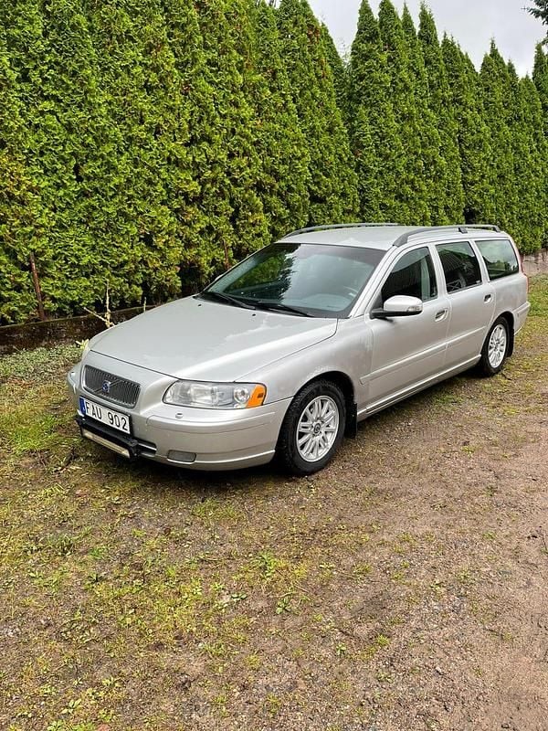 Begagnad 2007 Volvo V70 Kombi | 24 500 kr (Bra pris) - Bild 1/4