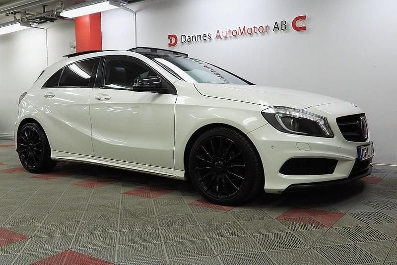 Begagnad Mercedes A180 AMG line 109 HK (80 kW) 2013 Vit Halvkombi