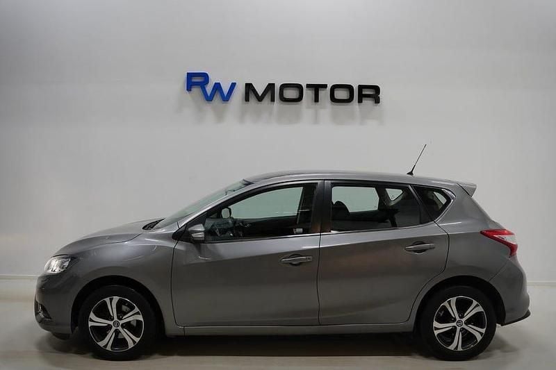 Begagnad Nissan Pulsar 116 HK (85 kW) 2015 Grå Halvkombi