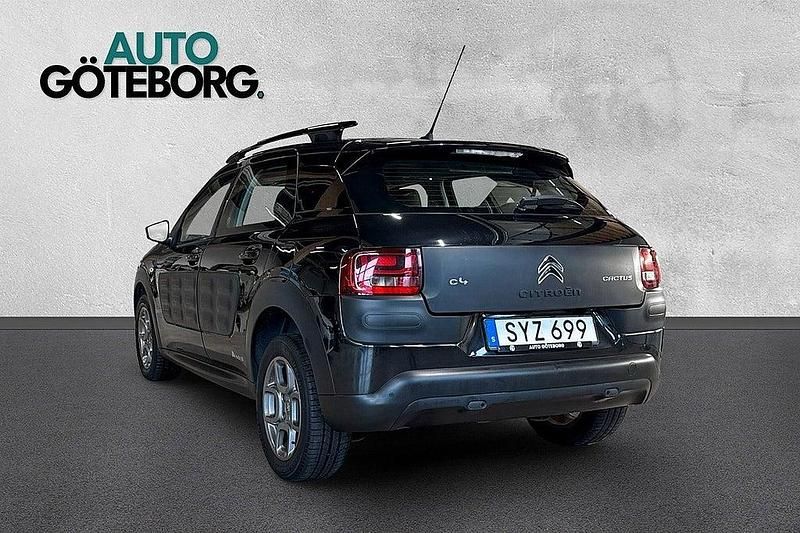 Begagnad Citroën C4 Cactus PureTech 82 HK (60 kW) 2014 Svart Halvkombi