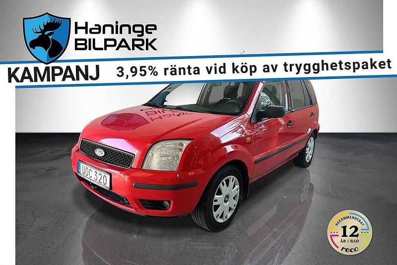 Röd Begagnad 2004 Ford Fusion Halvkombi | 24 995 kr (Marknadspris) - Bild 1/2