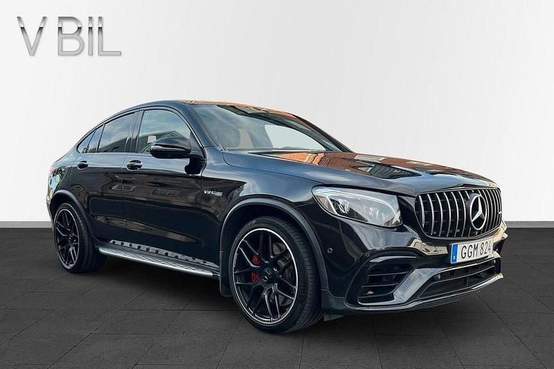 Svart Begagnad 2018 Mercedes GLC63 AMG AMG Sportkupé | 689 800 kr (Marknadspris) - Bild 1/4