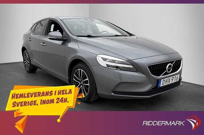 Grå Begagnad 2018 Volvo V40 | 199 900 kr (Marknadspris) - Bild 1/3