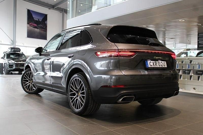 Begagnad Porsche Cayenne 340 HK (250 kW) 2020 Quarzite grey metallic SUV