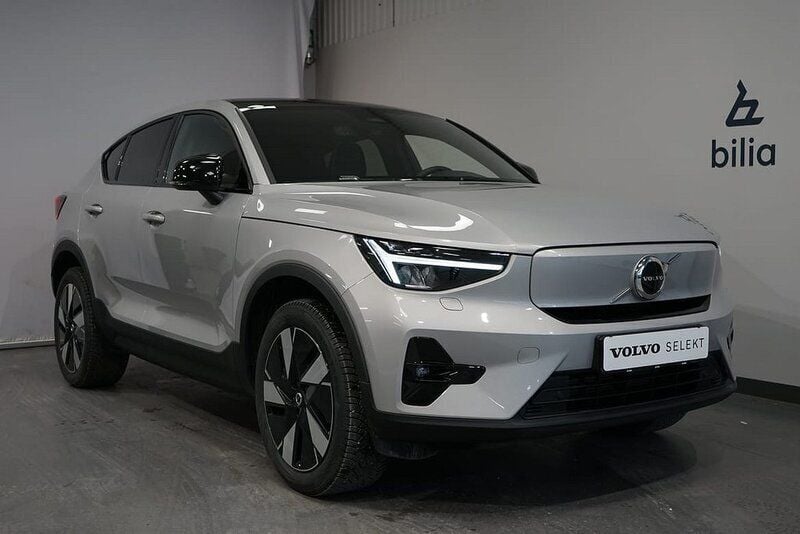 Silver Ny 2024 Volvo EC40 Plus SUV | 464 900 kr (Superpris) - Bild 1/3