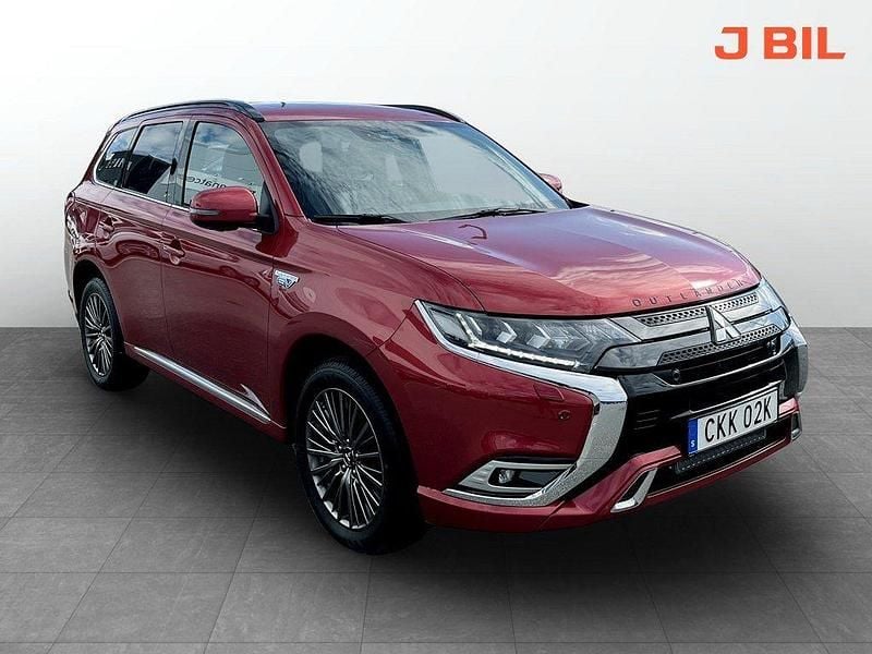 Röd Begagnad 2019 Mitsubishi Outlander P-HEV Edition SUV | 229 900 kr (Marknadspris) - Bild 1/4